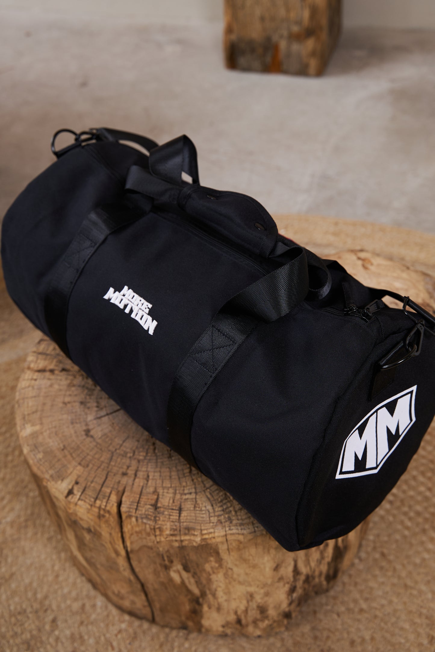 MM ESSENTIALS DUFFLE BAG