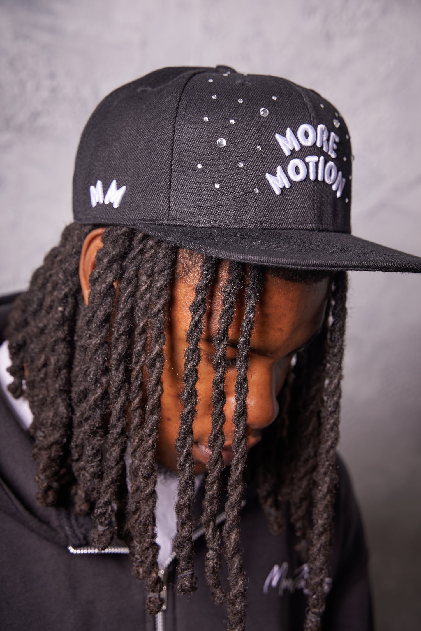 RHINESTONE SNAPBACK - BLACK